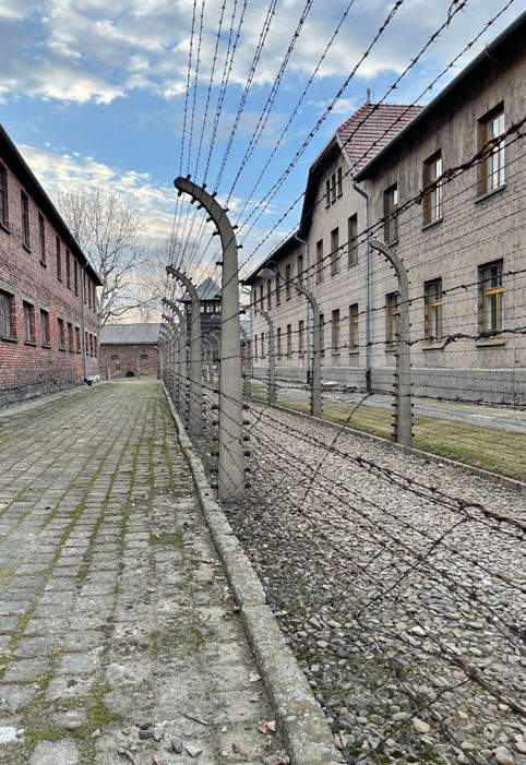vale la pena visitare Auschwitz